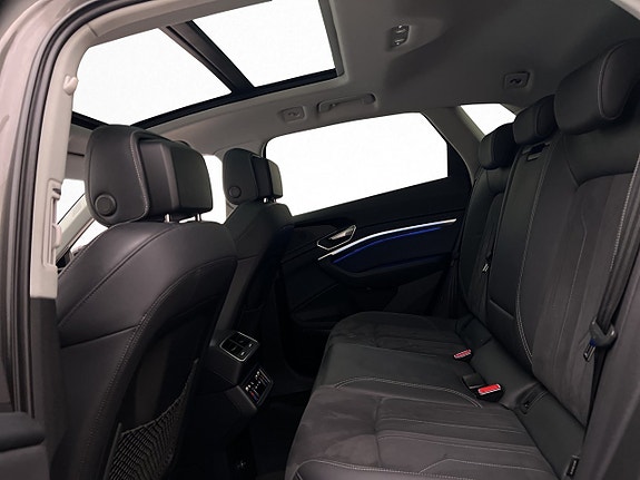 Audi Q8 14 of 30