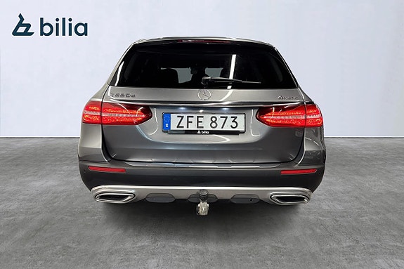 Mercedes-Benz E220 d 15 of 18