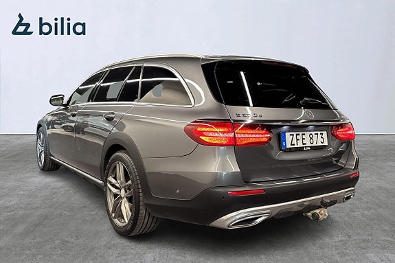 Mercedes-Benz E220 d 3 of 18