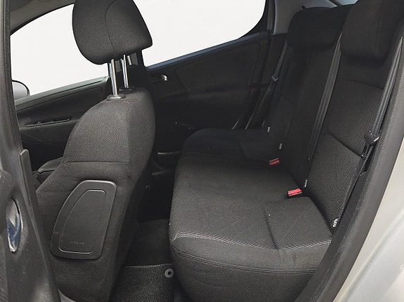 Peugeot 207 14 of 16