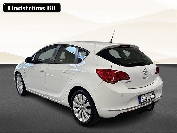 Opel Astra 3 of 16