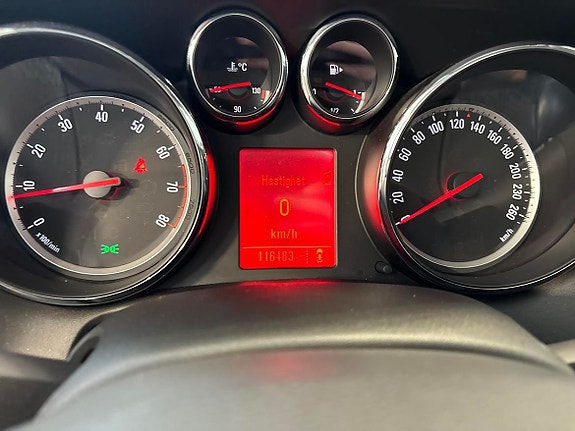 Opel Astra 14 of 16