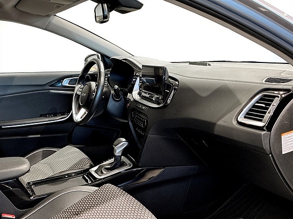 Kia XCeed 14 of 19