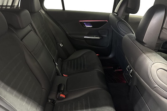 Mercedes-Benz C220 11 of 19