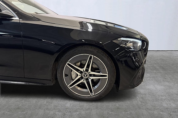 Mercedes-Benz C220 19 of 19