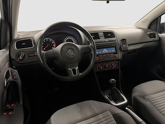 Volkswagen Polo 12 of 12