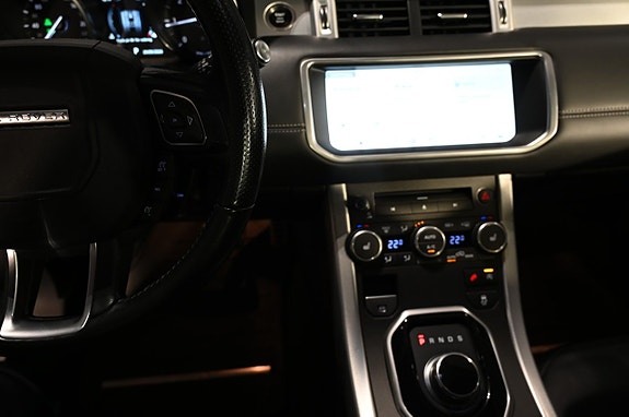Land Rover Range Rover Evoque 15 of 18
