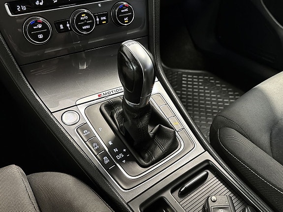 Volkswagen Golf Alltrack 17 of 17