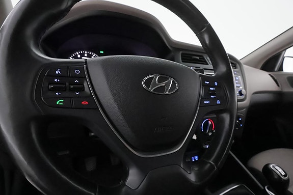 Hyundai i20 15 of 26
