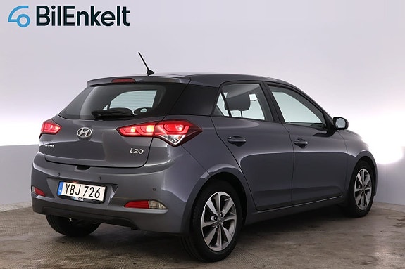 Hyundai i20 3 of 26