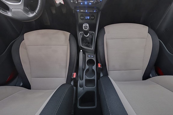 Hyundai i20 17 of 26