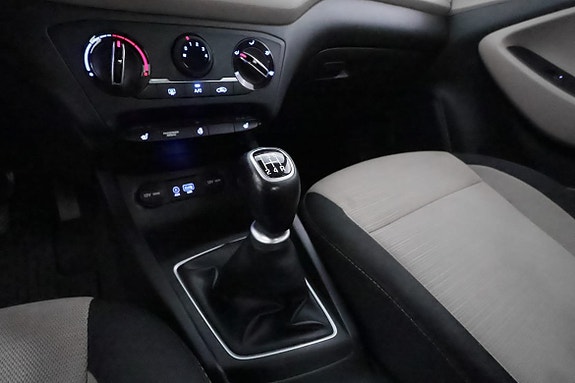 Hyundai i20 20 of 26