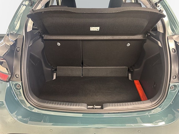 Toyota Yaris 10 of 16