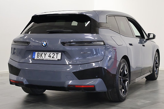 BMW iX 3 of 24