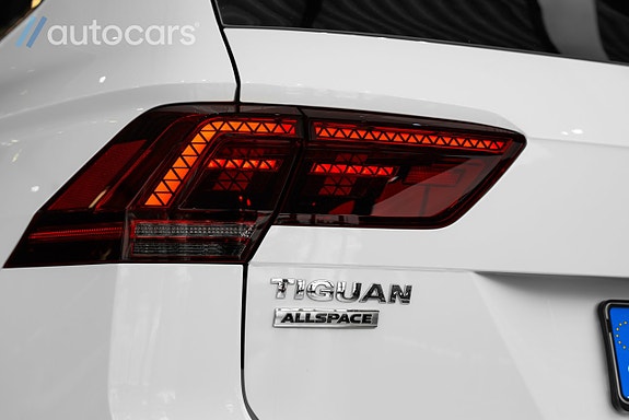 Volkswagen Tiguan Allspace 14 of 30