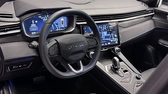 Lynk & Co 01 11 of 25
