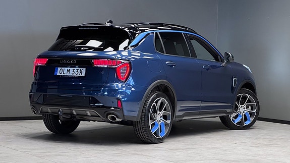 Lynk & Co 01 22 of 25