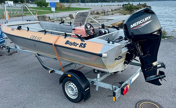 Buster RS 3 of 10