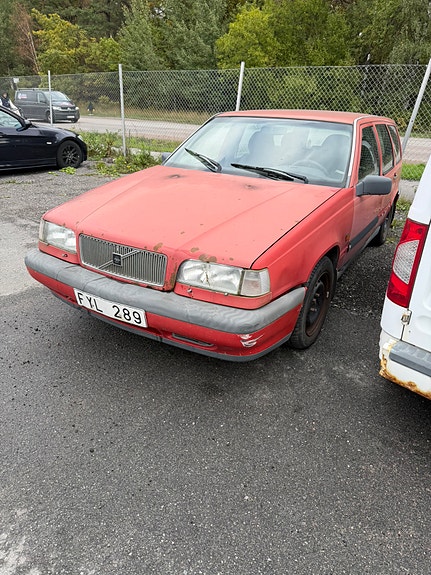 Volvo 850 2 of 3