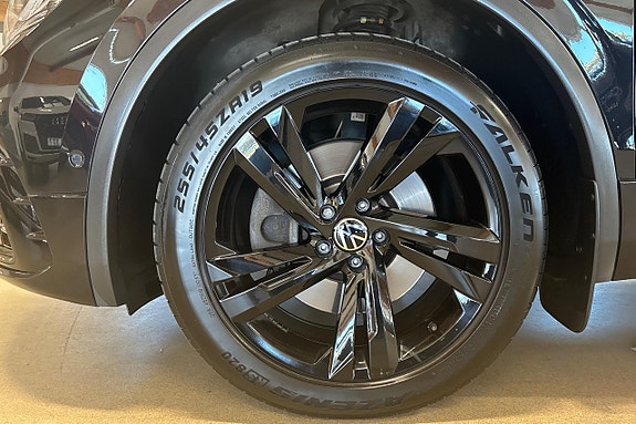 Volkswagen Tiguan Allspace 5 of 23