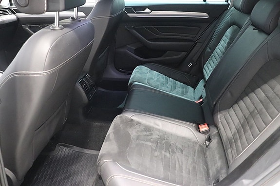 Volkswagen Passat 8 of 11