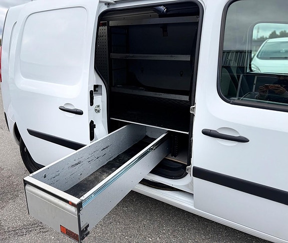 Renault Kangoo Express Maxi 9 of 18