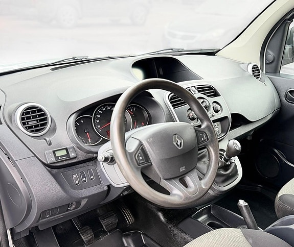 Renault Kangoo Express Maxi 13 of 18