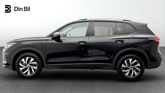 Volkswagen Tiguan 2 of 19