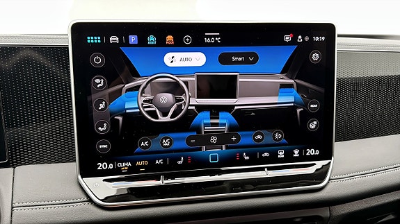 Volkswagen Tiguan 16 of 19