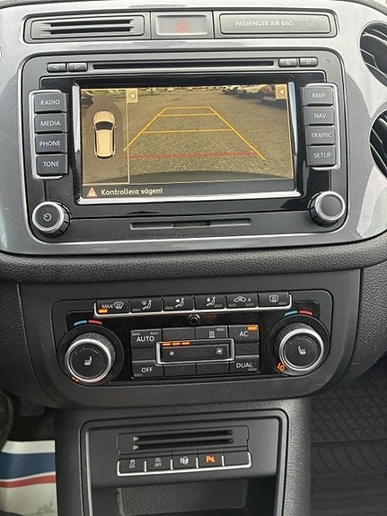 Volkswagen Tiguan 16 of 17