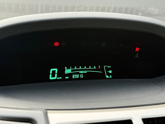 Toyota Yaris 19 of 20
