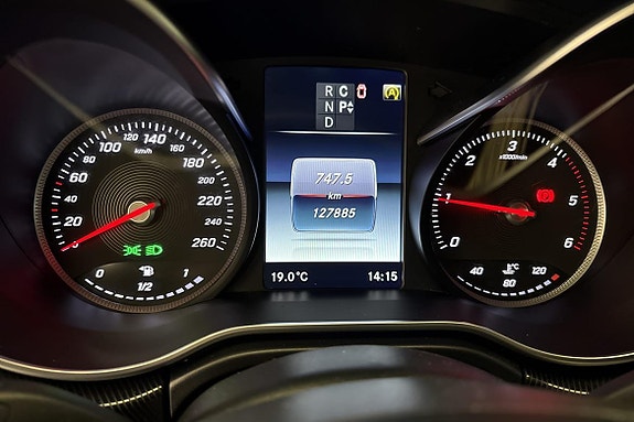 Mercedes-Benz V220 14 of 20