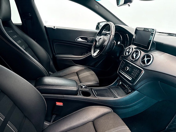 Mercedes-Benz CLA200 d 7 of 10