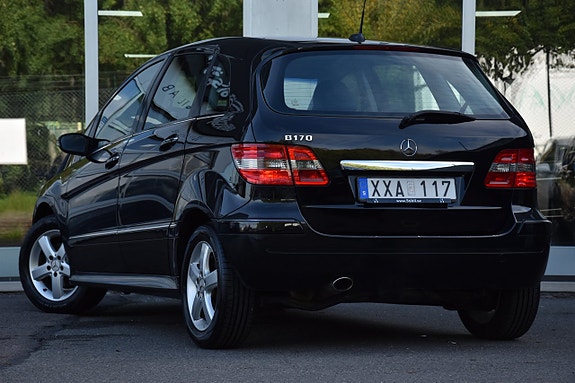 Mercedes-Benz B170 5 of 17