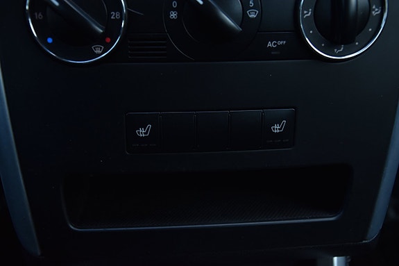 Mercedes-Benz B170 16 of 17