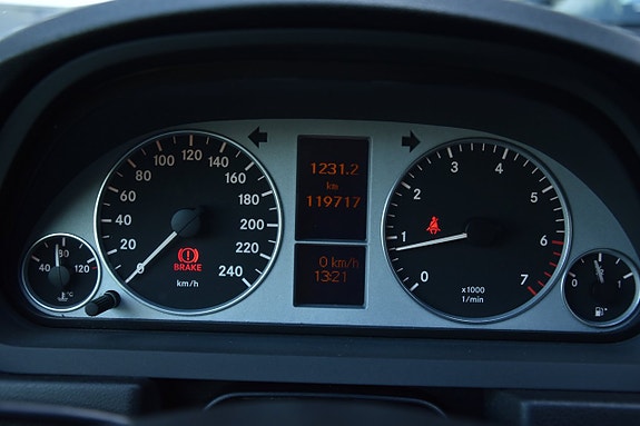 Mercedes-Benz B170 17 of 17