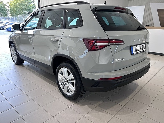 Skoda Karoq 3 of 8