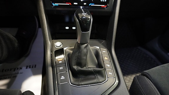 Volkswagen Tiguan 13 of 24