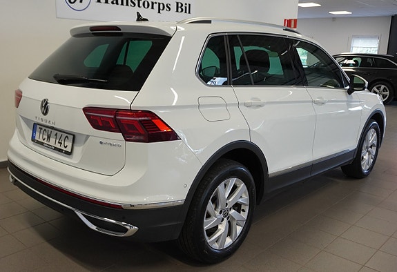 Volkswagen Tiguan 3 of 24