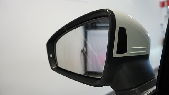Volkswagen Tiguan 16 of 24