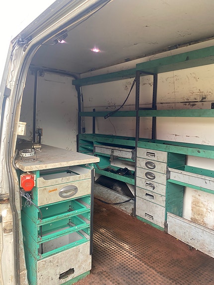 Ford Transit 3 of 5