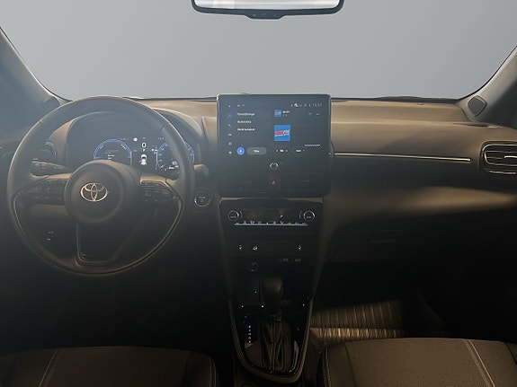 Toyota Yaris Cross 9 of 16