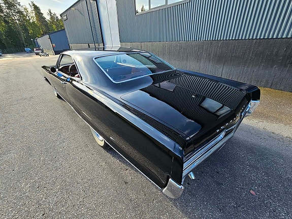 Pontiac Bonneville 8 of 14