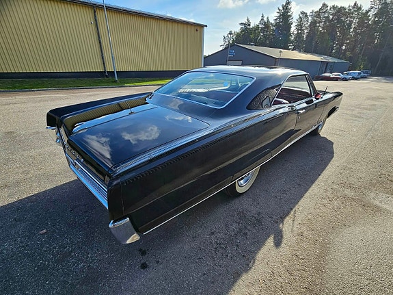 Pontiac Bonneville 5 of 14