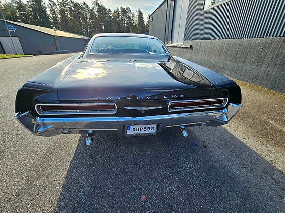 Pontiac Bonneville 6 of 14