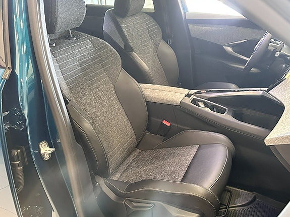 Peugeot 3008 6 of 9
