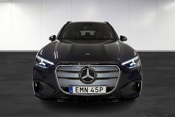 Mercedes-Benz GLC400 24 of 24