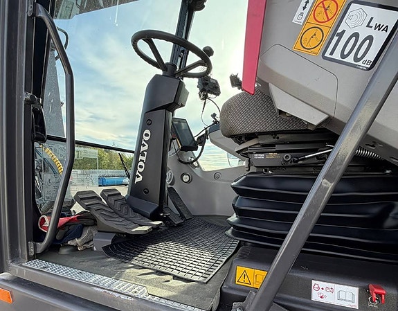 Volvo EW160 9 of 11