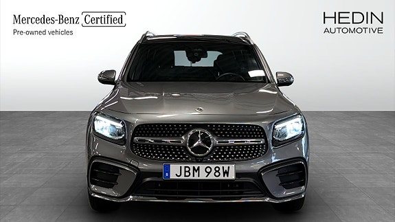 Mercedes-Benz GLB200 8 of 18