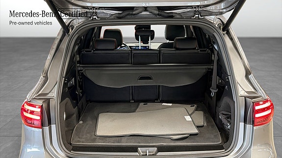 Mercedes-Benz GLB200 10 of 18